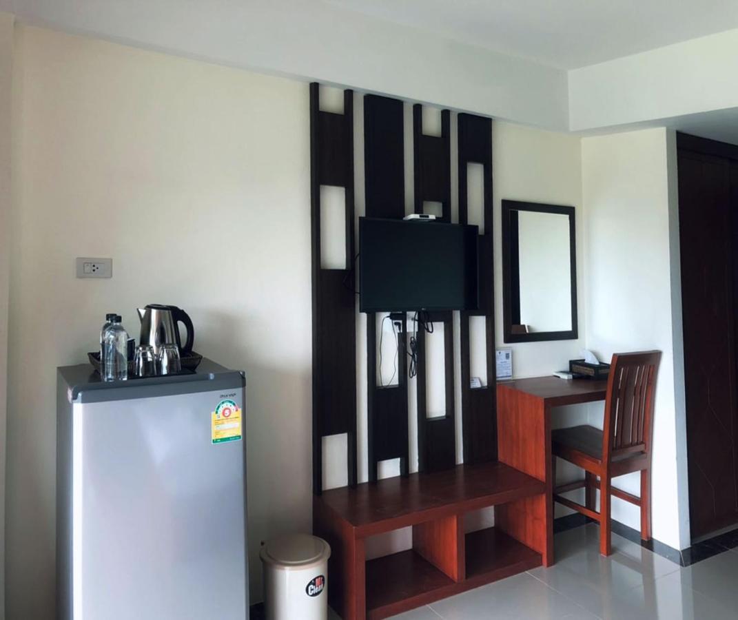 B And Y Residence Τσιάνγκ Μάι Εξωτερικό φωτογραφία